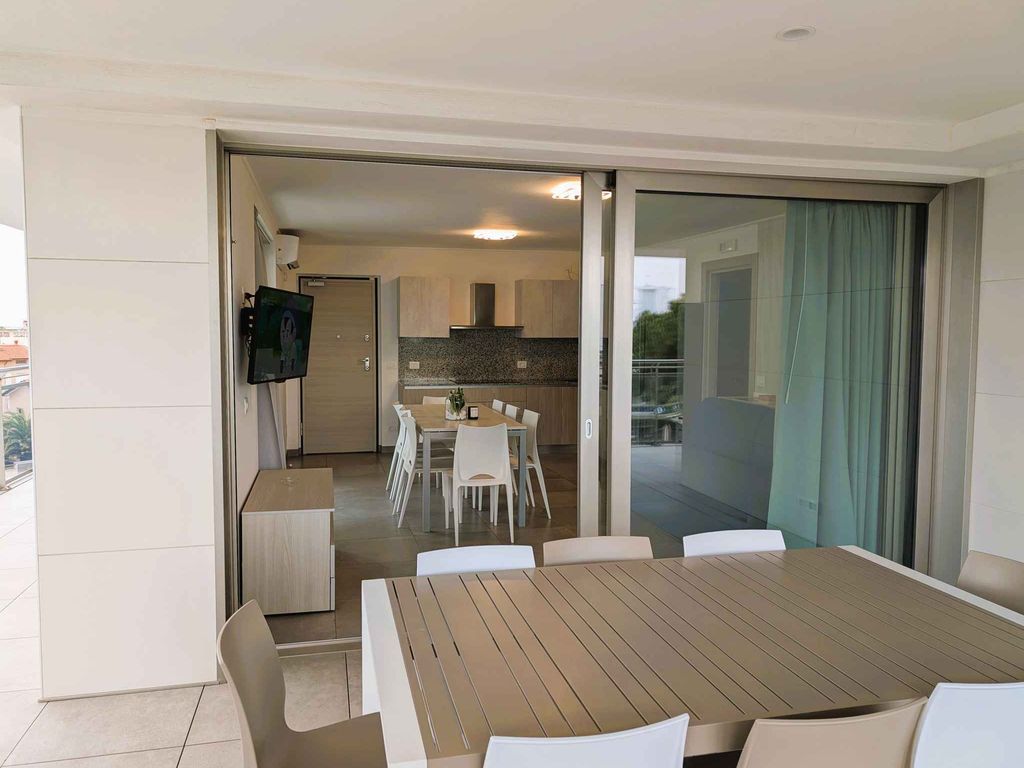 Ferienwohnung mit Balkon und Klimaanlage