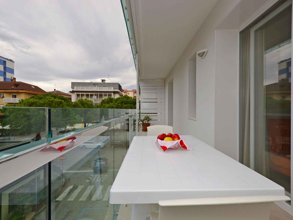 Ferienwohnung mit Klimaanlage, Internet, Balkon und Pool