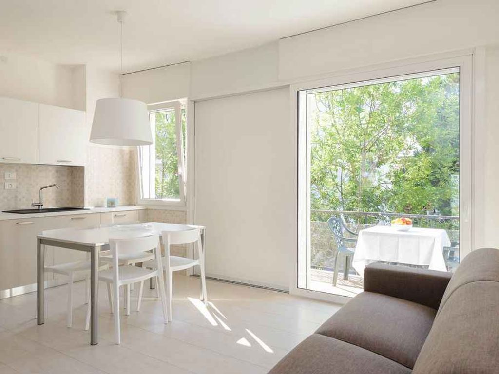 Ferienwohnung mit Klimaanlage und Balkon