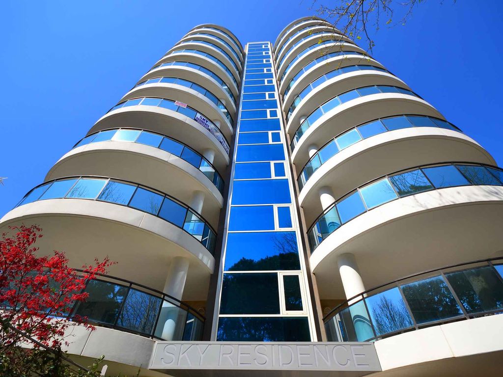 Ferienwohnung mit Klimaanlage und Balkon in der Nähe vom Strand
