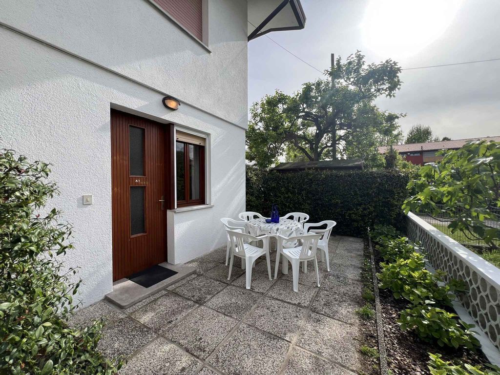 Ferienwohnung mit offener Terrasse und Klimaanlage