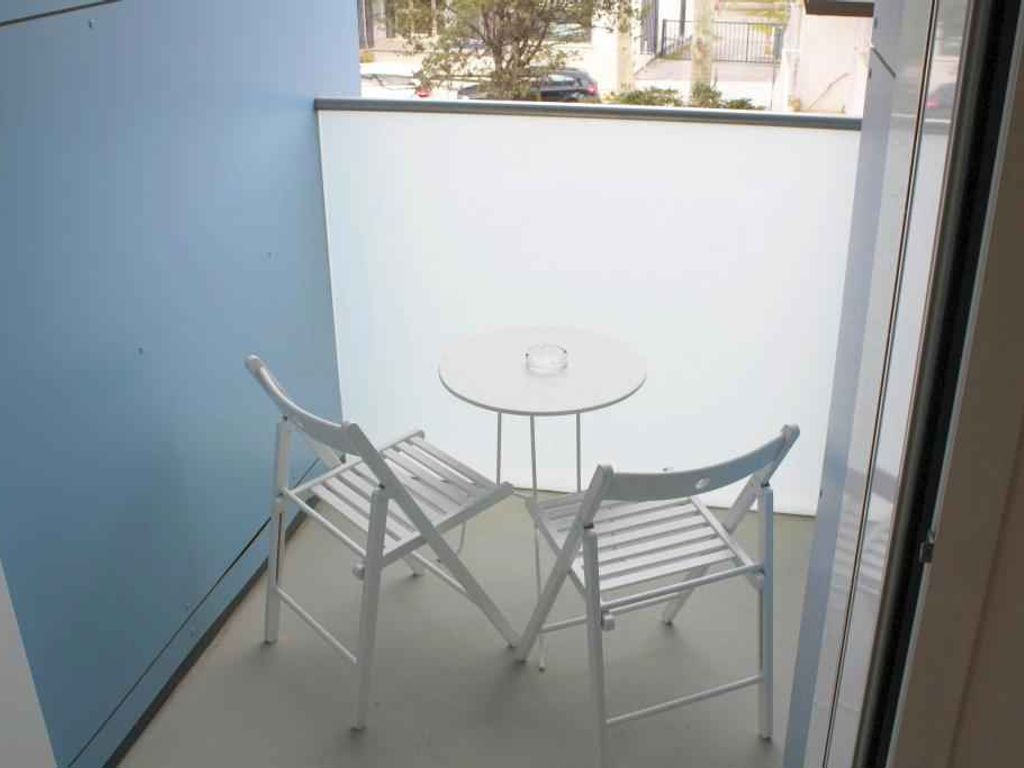 Ferienwohnung mit Klimaanlage und Balkon