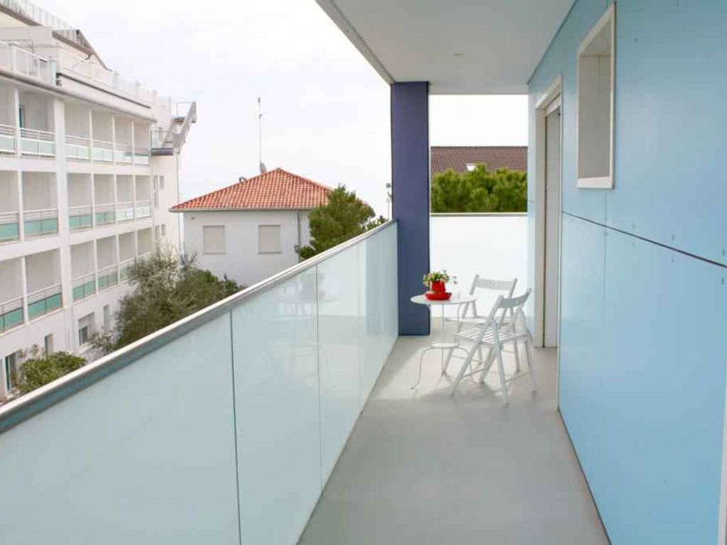 Ferienwohnung mit Klimaanlage und Balkon in Lignano