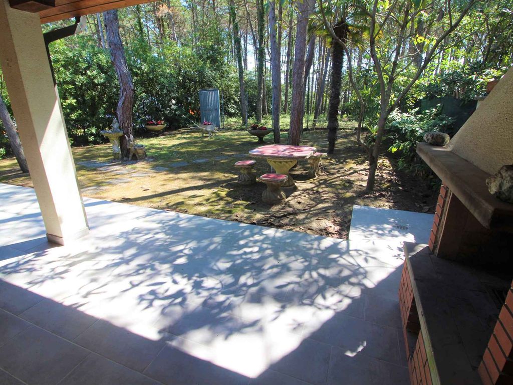 Ferienwohnung mit Terrasse und Garten