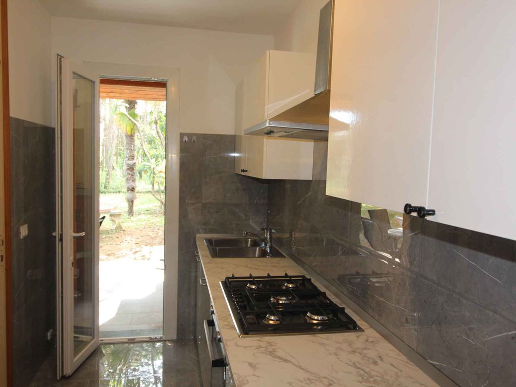 Ferienwohnung mit Terrasse und Garten