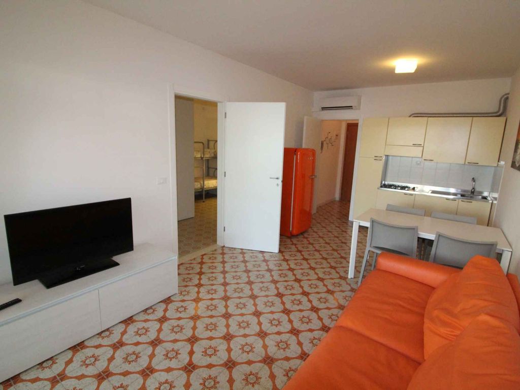 Ferienwohnung mit großer Eckterrasse