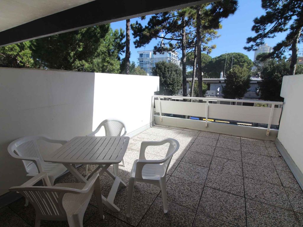 Studio mit Balkon