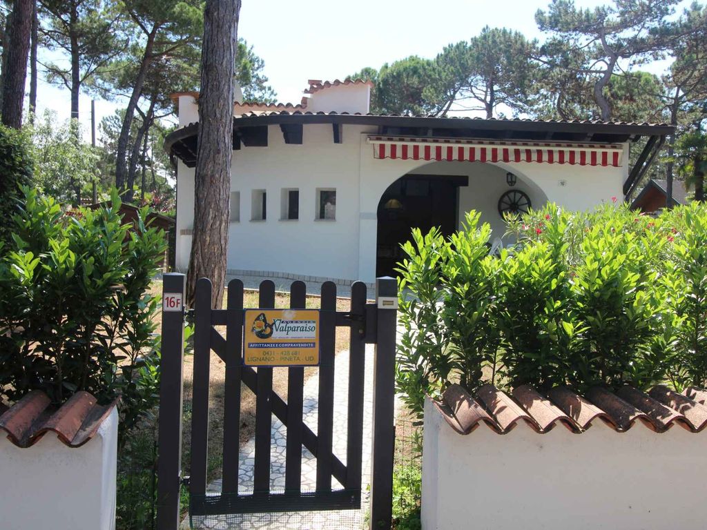 Villa mit Terrasse