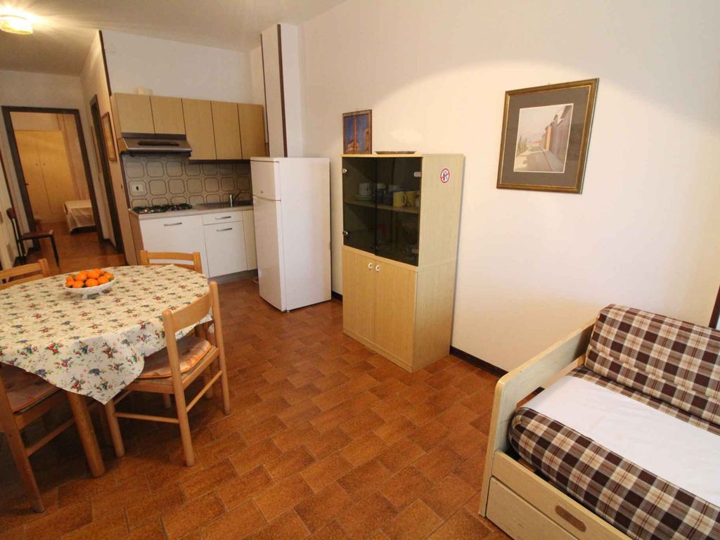 Ferienwohnung mit Balkon und Pool
