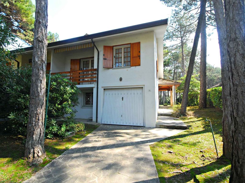 Villa mit Terrasse