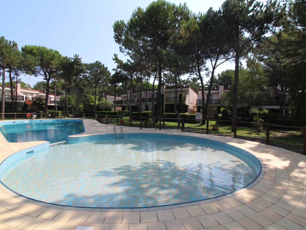 Ferienwohnung mit Terrasse und Pool