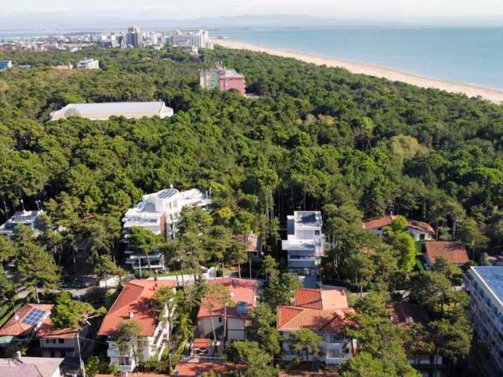Ferienwohnung mit Klimaanlage und Balkon