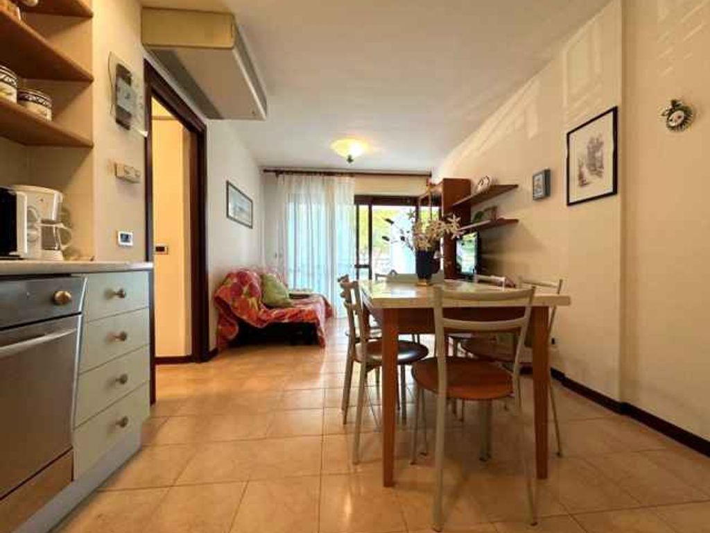 Ferienwohnung mit Klimaanlage und Balkon