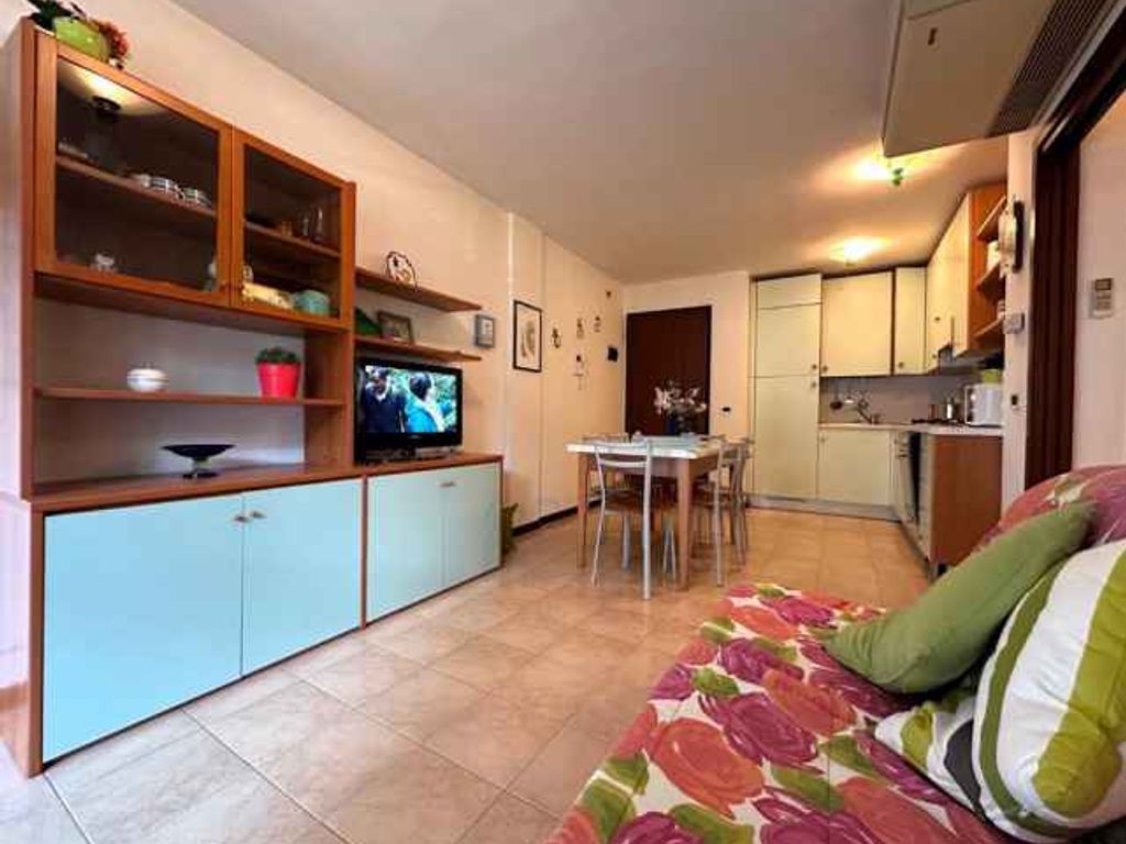 Ferienwohnung mit Klimaanlage und Balkon
