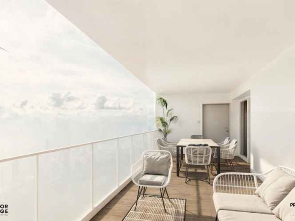 Ferienwohnung mit Klimaanlage und Balkon