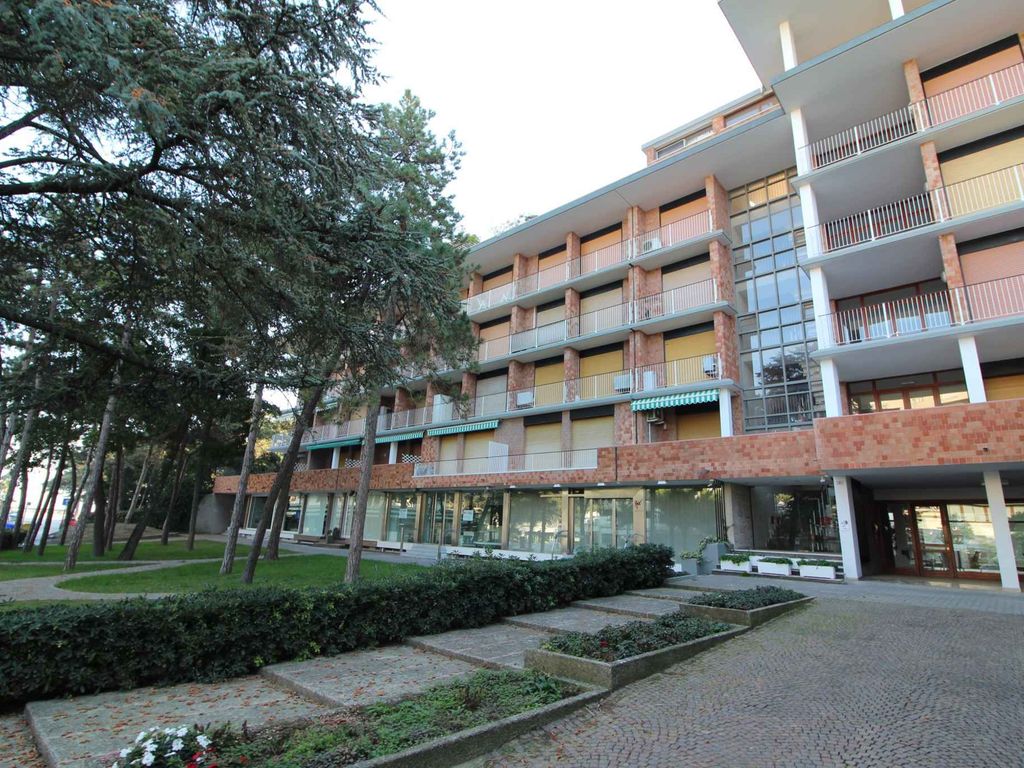 Ferienwohnung mit Klimaanlage und Balkon