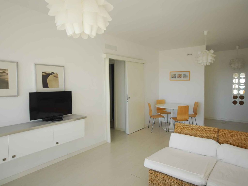 Ferienwohnung mit Klimaanlage und Balkon mit Meerblick