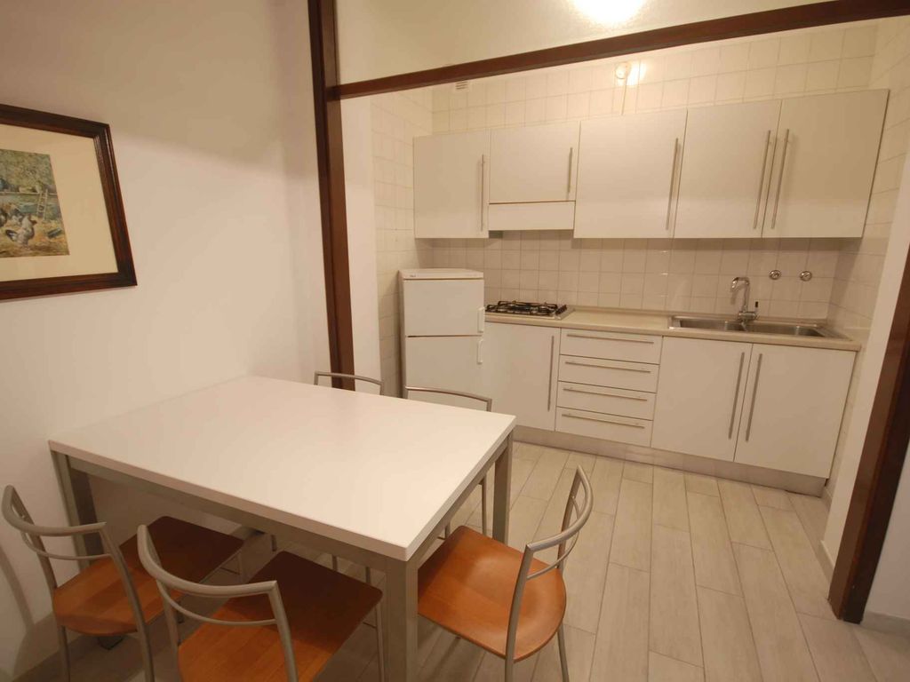 Ferienwohnung mit Klimaanlage und Balkon mit seitlichem Meerblick