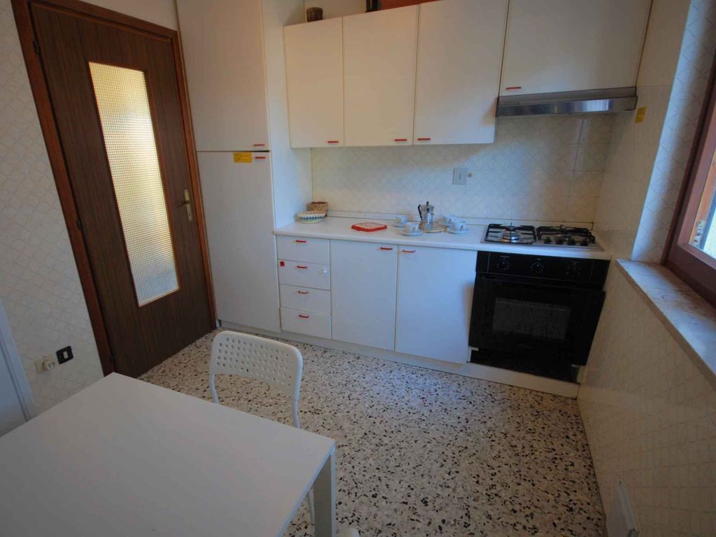 Ferienwohnung mit Klimaanlage, Terrasse und Garten