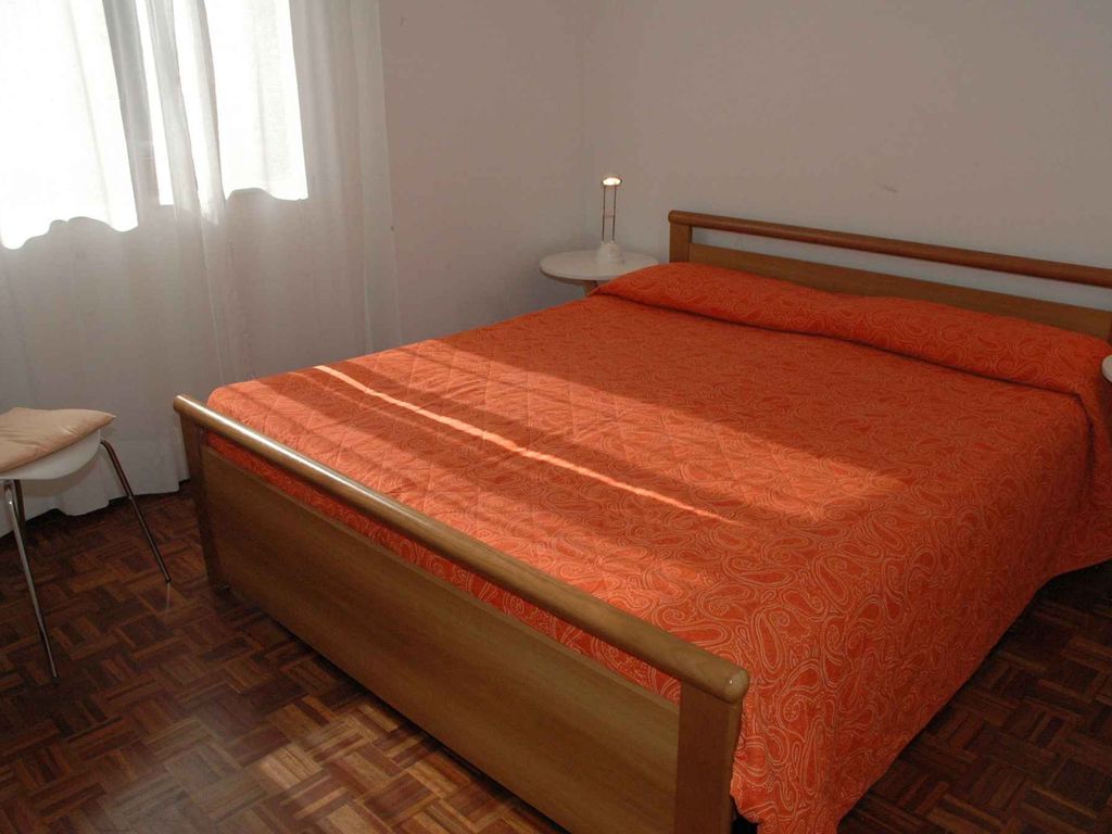 Ferienwohnung mit Klimaanlage und Garten