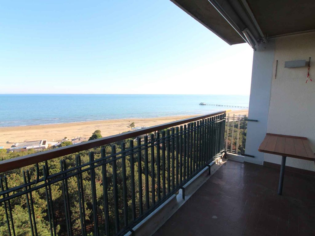 Ferienwohnung mit Klimaanlage und Balkon mit Meerblick