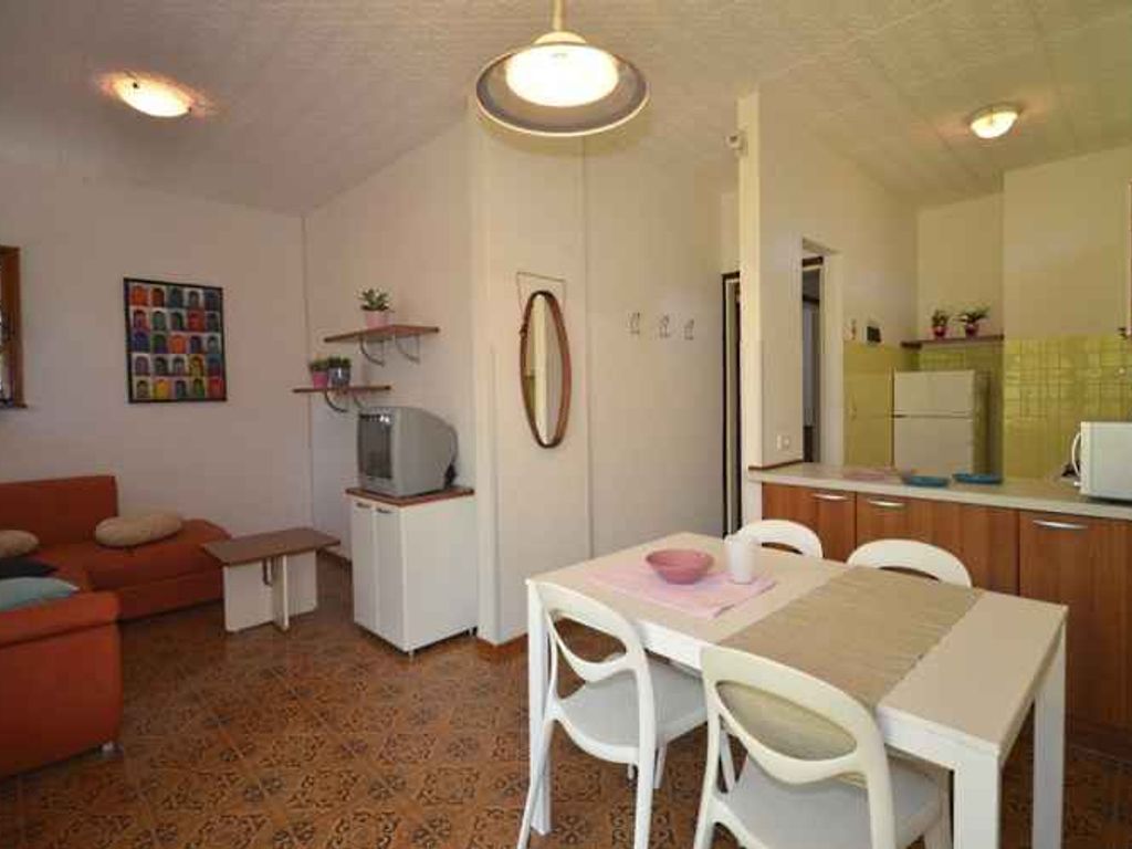 Bungalow mit Klimaanlage und Terrasse