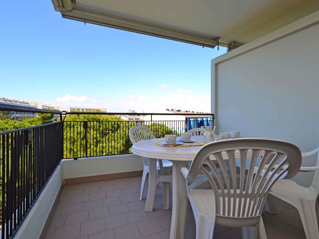 Ferienwohnung mit Klimaanlage und Balkon