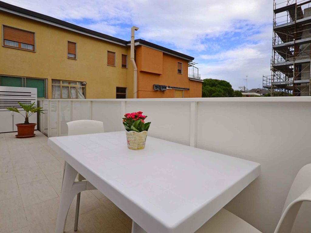 Ferienwohnung mit Pool und Klimaanlage