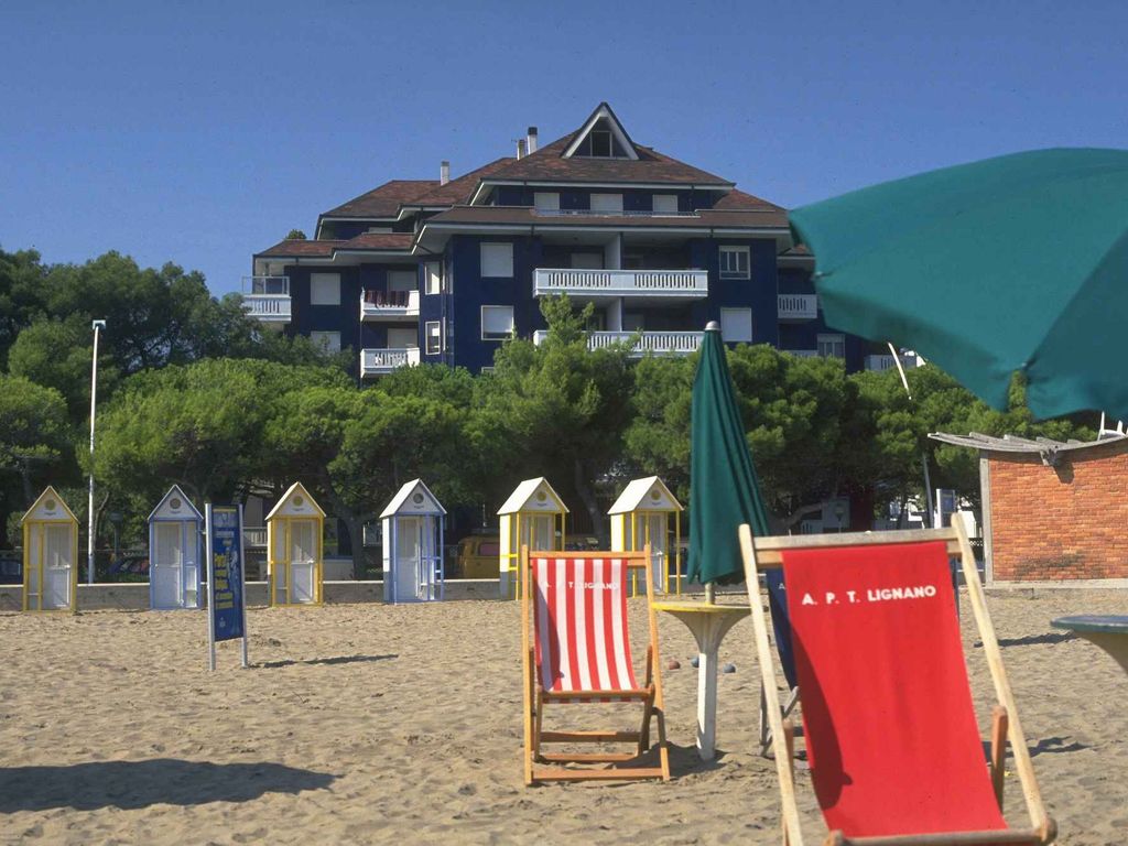 Ferienwohnung mit Balkon, Klimaanlage und Internet