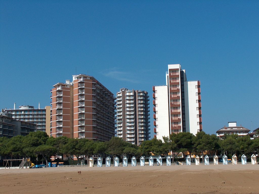 Ferienwohnung mit Klimaanlage und Balkon mit Meerblick