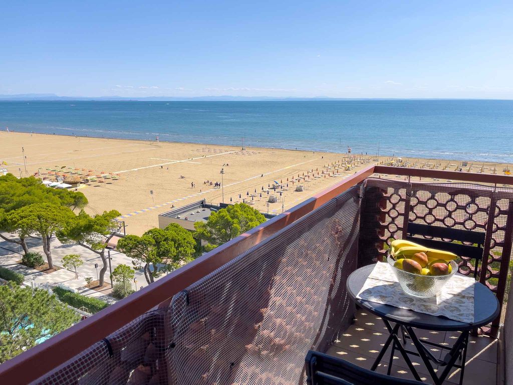 Ferienwohnung mit Klimaanlage und Balkon mit Meerblick