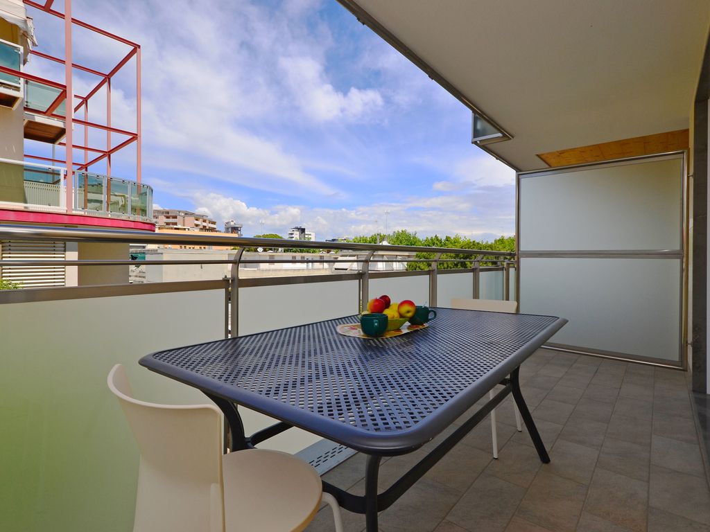 Ferienwohnung mit Balkon und Klimaanlage