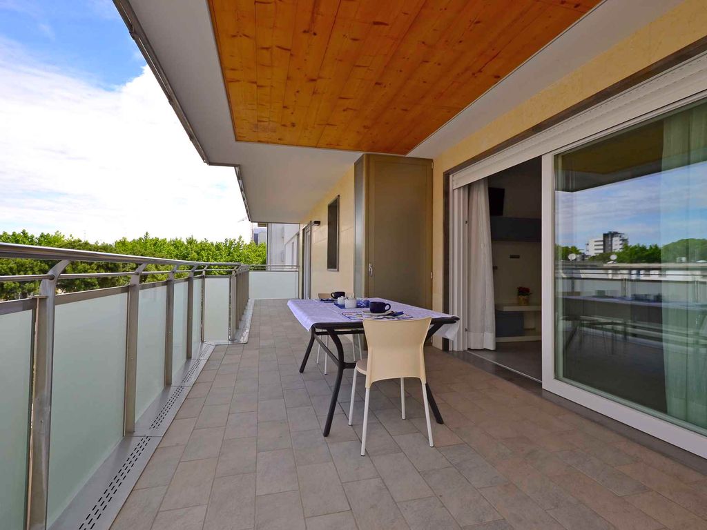 Ferienwohnung mit Balkon und Klimaanlage