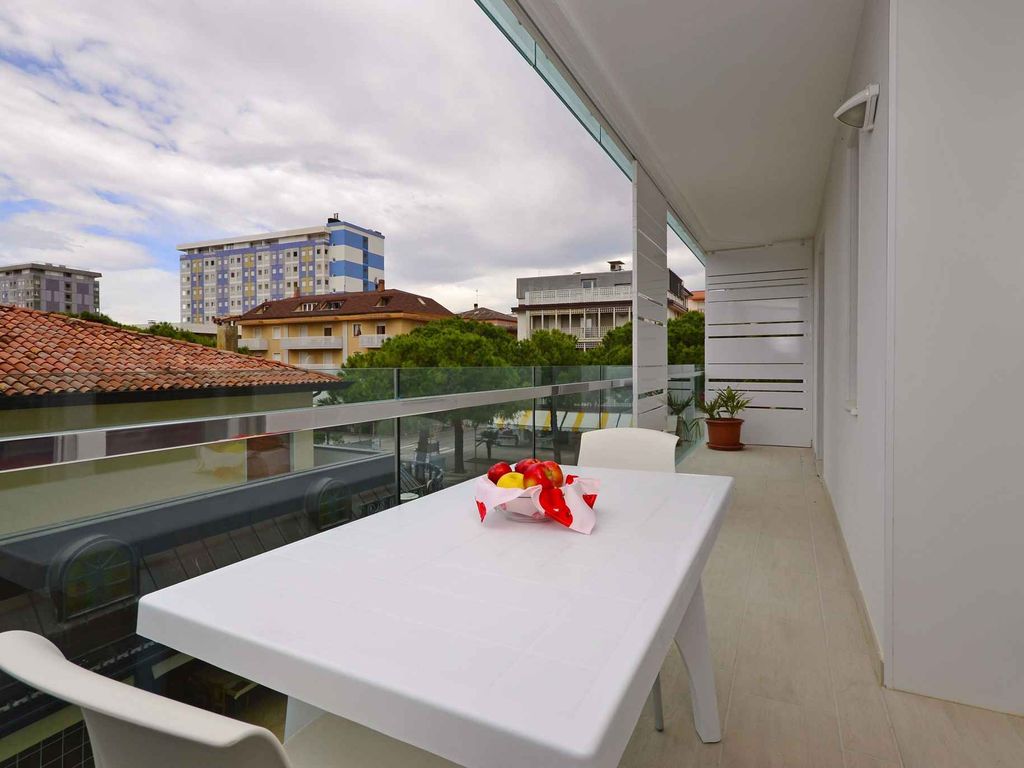Ferienwohnung mit Klimaanlage, Internet, Balkon und Pool