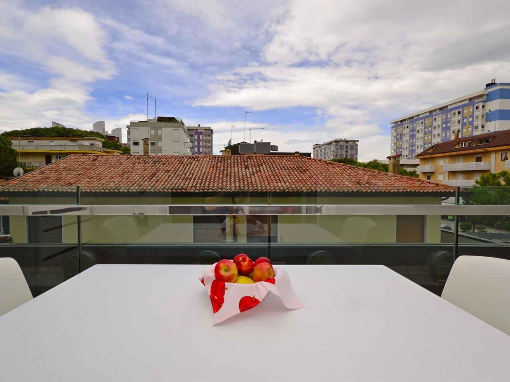 Ferienwohnung mit Klimaanlage, Internet, Balkon und Pool