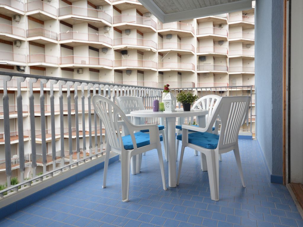 Ferienwohnung mit Klimaanlage und Balkon