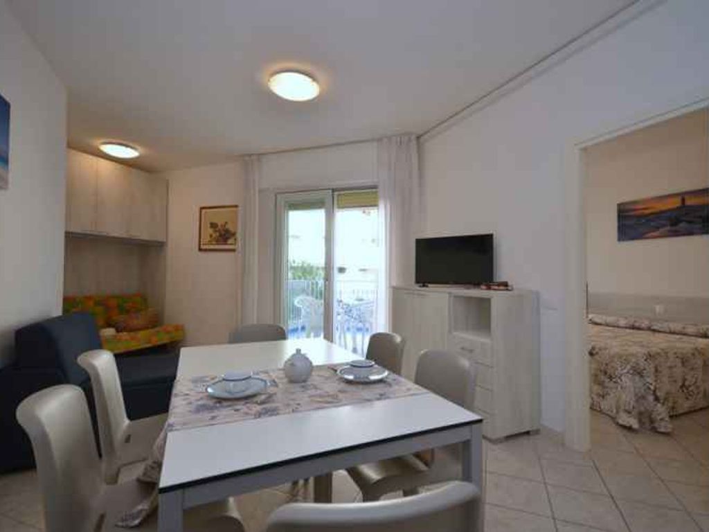 Ferienwohnung mit Klimaanlage und Balkon