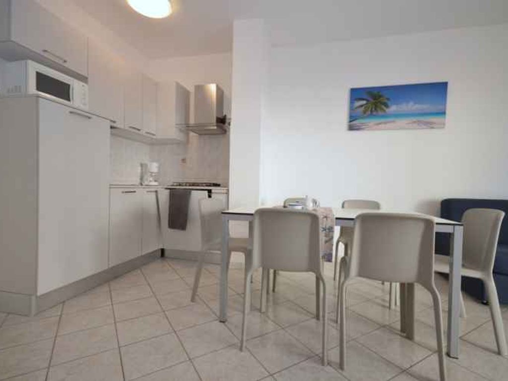 Ferienwohnung mit Klimaanlage und Balkon