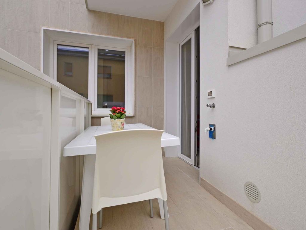 Ferienwohnung mit Klimaanlage, Internet, Balkon und Pool