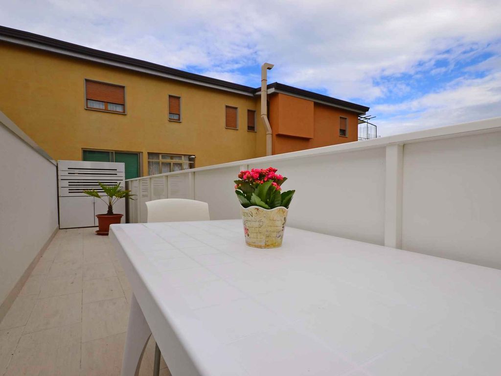 Ferienwohnung mit Klimaanlage, Internet, Balkon und Pool