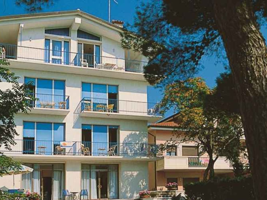 Ferienwohnung mit Klimaanlage und Balkon