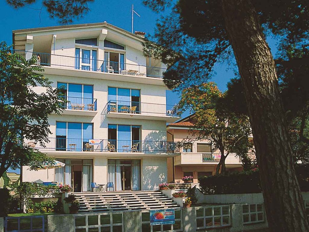Ferienwohnung mit Klimaanlage und Balkon