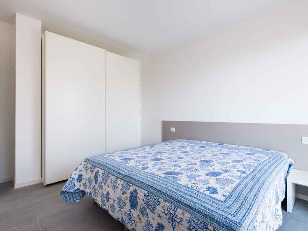 Ferienwohnung mit Balkon, Klimaanlage und Internet