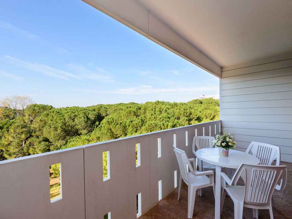Ferienwohnung mit Klimaanlage und Balkon