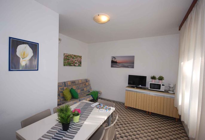 Ferienhaus mit Garten und Klimaanlage – Foto 4