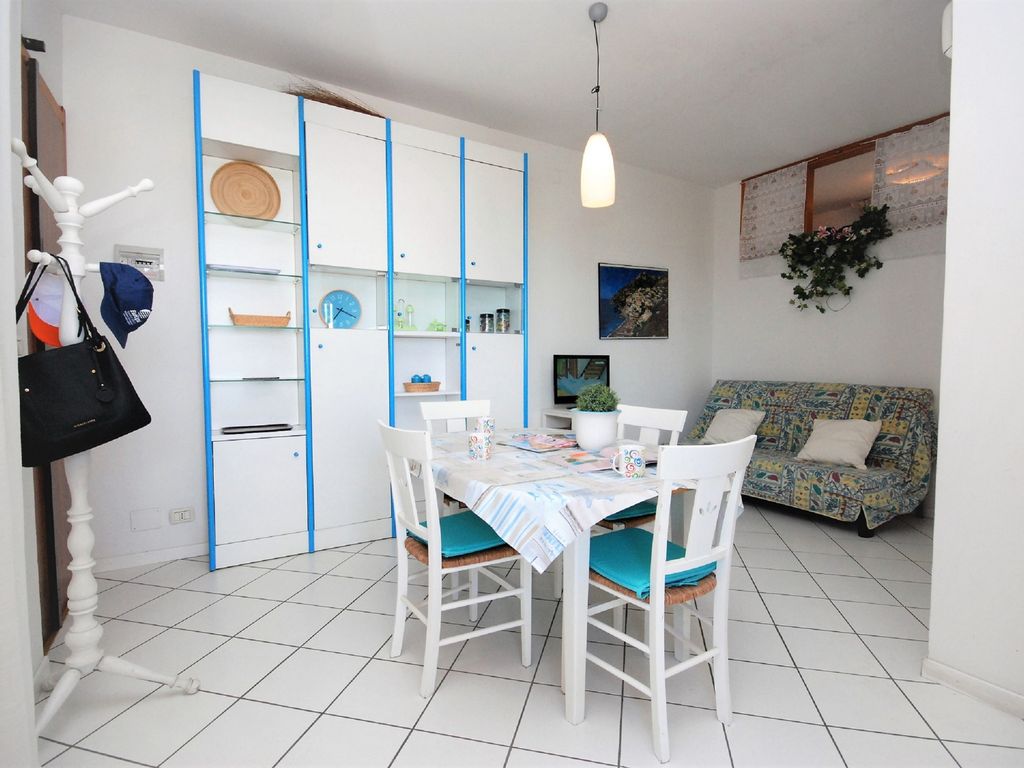 Ferienwohnung mit Klimaanlage und Balkon