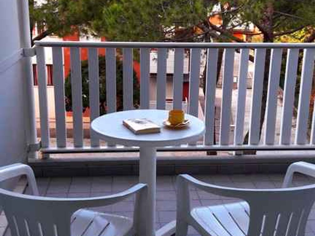 Ferienwohnung mit Balkon, Internet und Pool