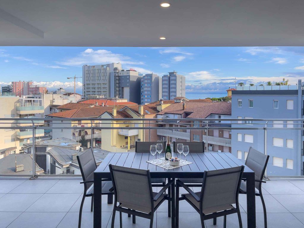Ferienwohnung mit Balkon und Klimaanlage