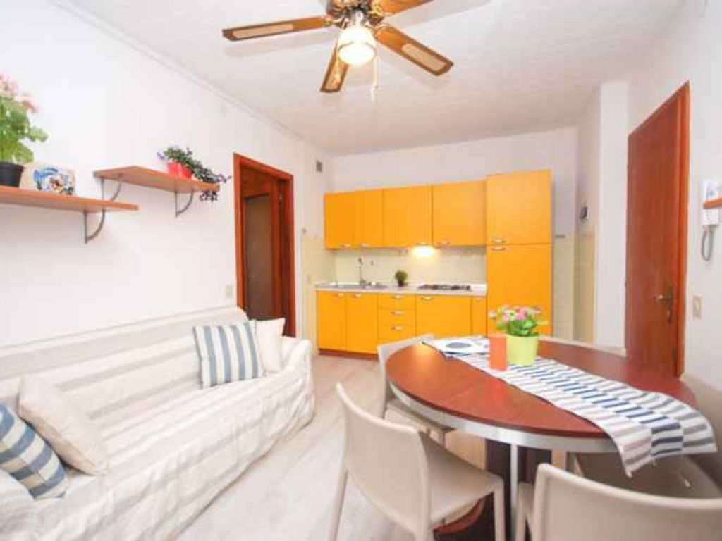 Ferienwohnung mit Klimaanlage und Balkon