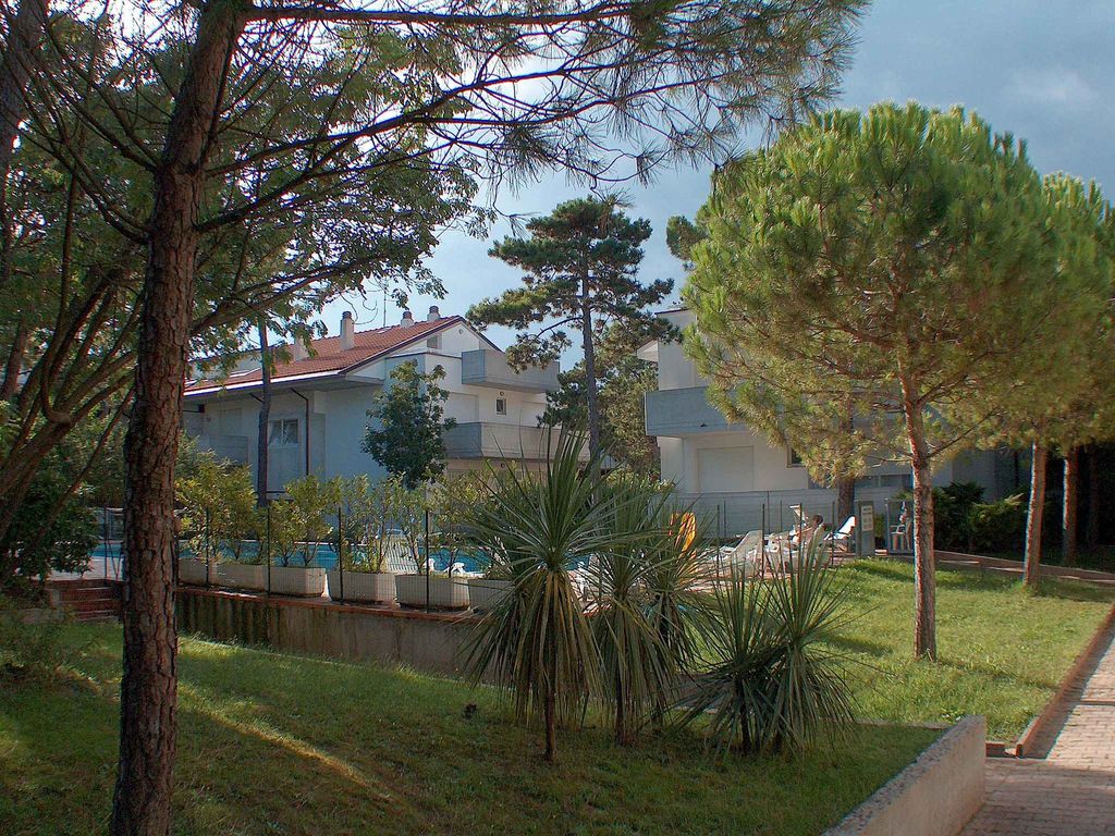 Ferienwohnung mit Klimaanlage, Balkon und Pool